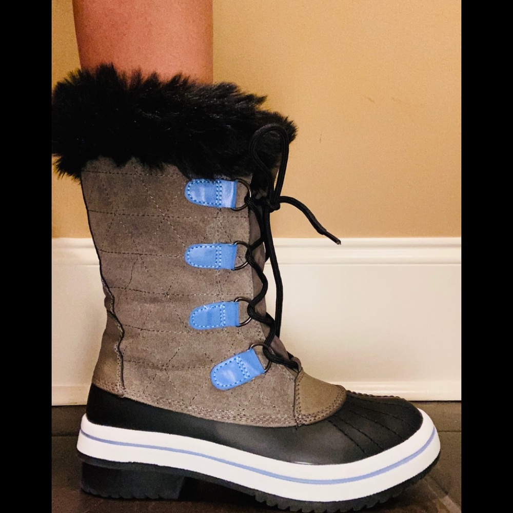 Target winter boots NWOT